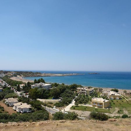 Caravella Luxury Apartments Palaiochora Exterior foto
