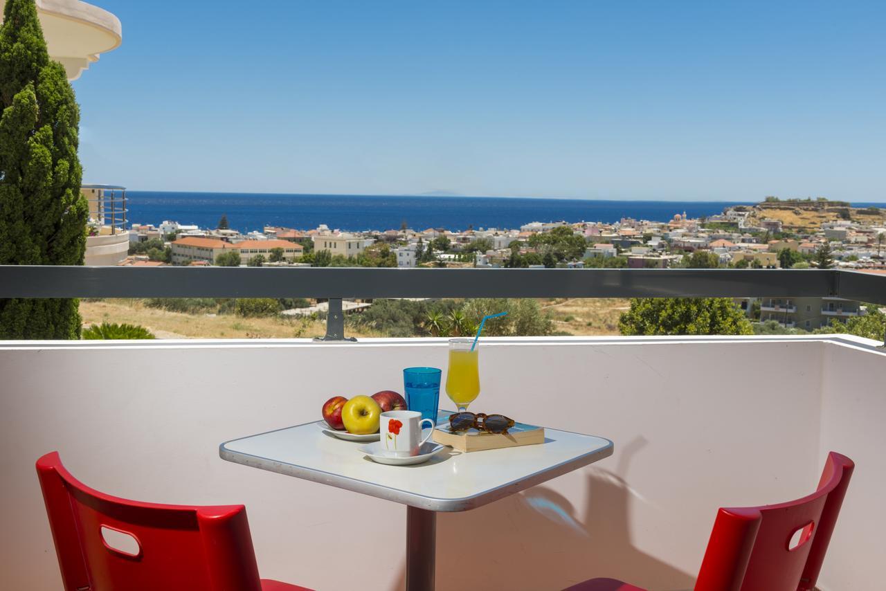 Caravella Luxury Apartments Palaiochora Exterior foto