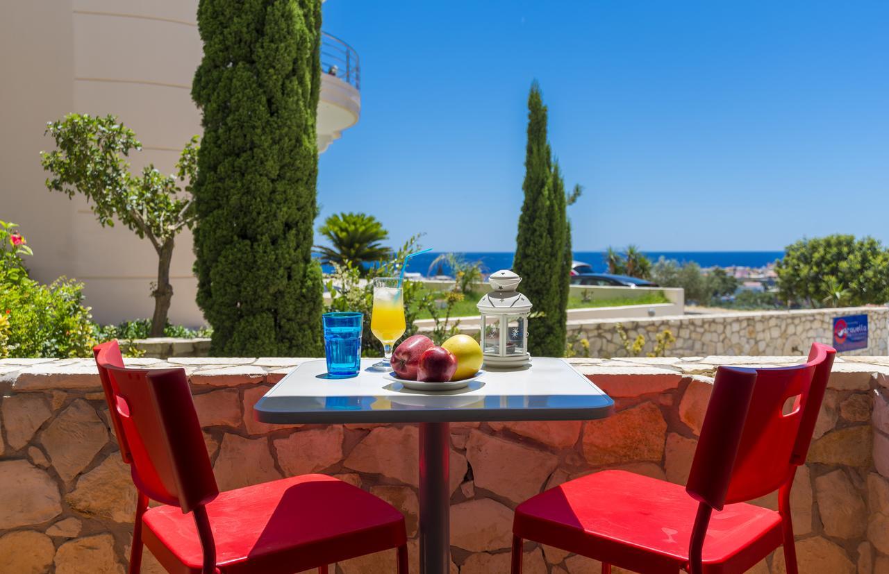 Caravella Luxury Apartments Palaiochora Exterior foto